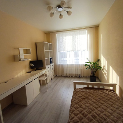 Продам двухкомнатную (2-комн.) квартиру, Родины ул, 26Е, Казань г