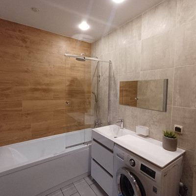 Продам двухкомнатную (2-комн.) квартиру, Родины ул, 26Е, Казань г