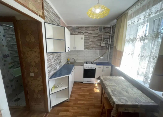 Продам однокомнатную (1-комн.) квартиру, Льдозаводская ул, 8, Симферополь г