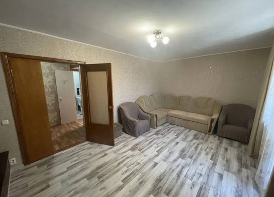 Продам однокомнатную (1-комн.) квартиру, Льдозаводская ул, 8, Симферополь г