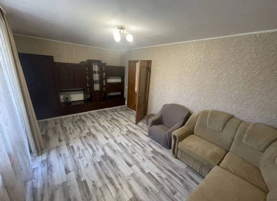 Продам однокомнатную (1-комн.) квартиру, Льдозаводская ул, 8, Симферополь г