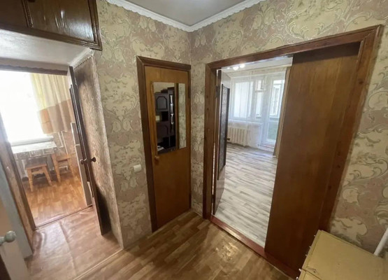 Продам однокомнатную (1-комн.) квартиру, Льдозаводская ул, 8, Симферополь г