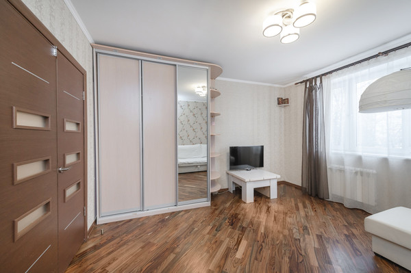 Продам двухкомнатную (2-комн.) квартиру, Знаменские Садки ул, 3к2, Москва г