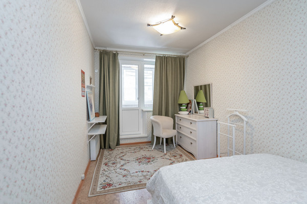 Продам двухкомнатную (2-комн.) квартиру, Знаменские Садки ул, 3к2, Москва г