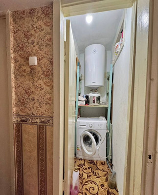 Продам однокомнатную (1-комн.) квартиру, Марсовый пер, 5/32, Грэсовский пгт