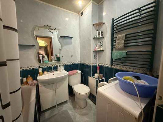 Продам двухкомнатную (2-комн.) квартиру, 2-я Краснодарская ул, 143, Ростов-на-Дону г