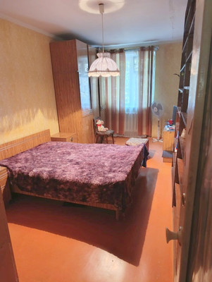 Продам трехкомнатную (3-комн.) квартиру, Авиагородок мкр, 17, Батайск г