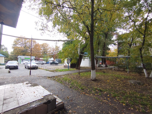 Продам трехкомнатную (3-комн.) квартиру, Авиагородок мкр, 17, Батайск г