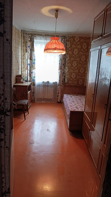 Продам трехкомнатную (3-комн.) квартиру, Авиагородок мкр, 17, Батайск г