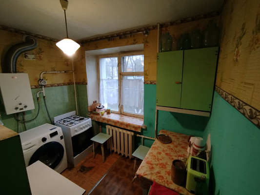 Продам трехкомнатную (3-комн.) квартиру, Авиагородок мкр, 17, Батайск г