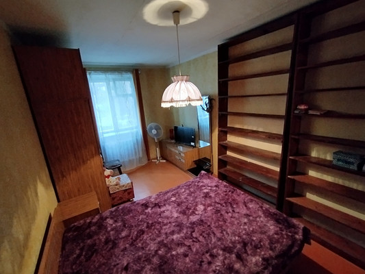 Продам трехкомнатную (3-комн.) квартиру, Авиагородок мкр, 17, Батайск г