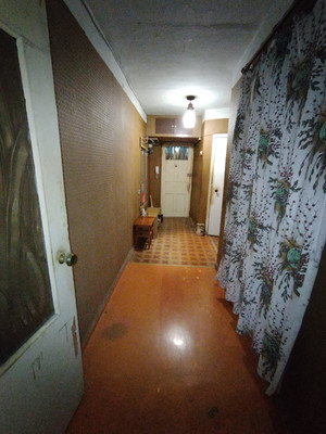 Продам трехкомнатную (3-комн.) квартиру, Авиагородок мкр, 17, Батайск г