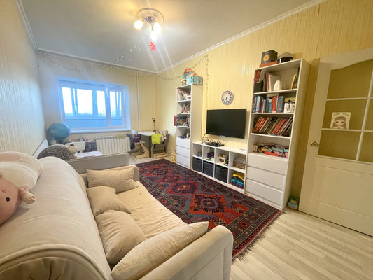 Продам двухкомнатную (2-комн.) квартиру, 2-я Краснодарская ул, 131, Ростов-на-Дону г