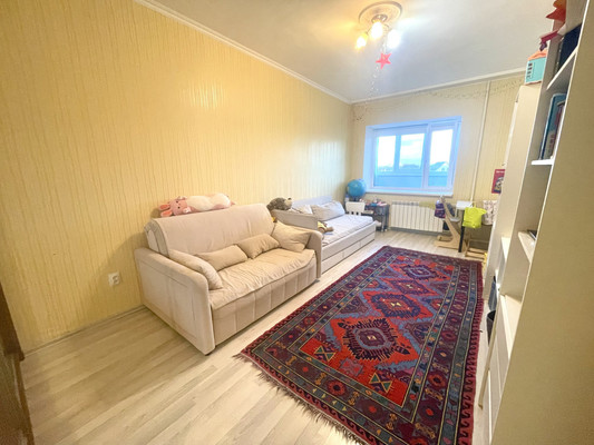 Продам двухкомнатную (2-комн.) квартиру, 2-я Краснодарская ул, 131, Ростов-на-Дону г