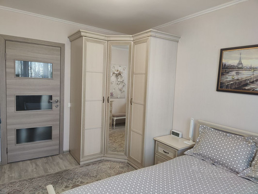 Продам трехкомнатную (3-комн.) квартиру, Широкая ул, 17к1, Москва г