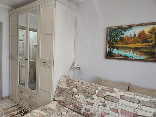 Продам трехкомнатную (3-комн.) квартиру, Широкая ул, 17к1, Москва г