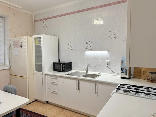 Продам двухкомнатную (2-комн.) квартиру, 2-я Краснодарская ул, 131, Ростов-на-Дону г