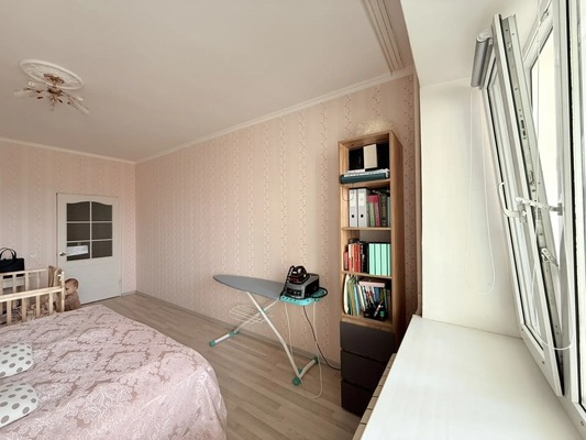 Продам двухкомнатную (2-комн.) квартиру, 2-я Краснодарская ул, 131, Ростов-на-Дону г