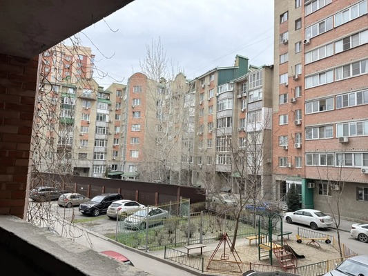 Продам двухкомнатную (2-комн.) квартиру, 2-я Краснодарская ул, 131, Ростов-на-Дону г