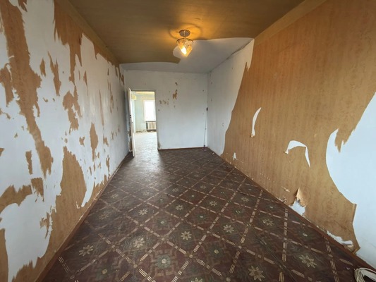 Продам двухкомнатную (2-комн.) квартиру, Новосочинский проезд, 4, Армавир г