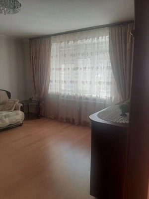 Продам трехкомнатную (3-комн.) квартиру, Старовского ул, 32, Сыктывкар г