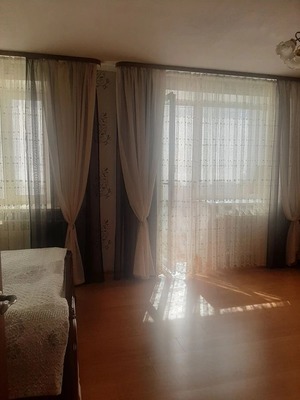 Продам трехкомнатную (3-комн.) квартиру, Старовского ул, 32, Сыктывкар г