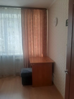 Продам трехкомнатную (3-комн.) квартиру, Старовского ул, 32, Сыктывкар г