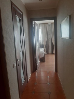 Продам трехкомнатную (3-комн.) квартиру, Старовского ул, 32, Сыктывкар г