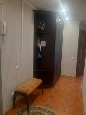 Продам трехкомнатную (3-комн.) квартиру, Старовского ул, 32, Сыктывкар г