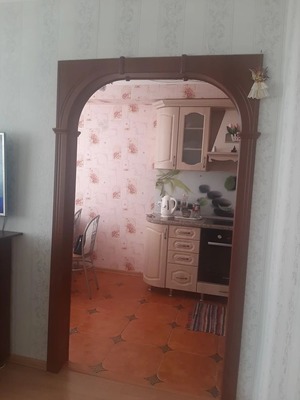 Продам трехкомнатную (3-комн.) квартиру, Старовского ул, 32, Сыктывкар г