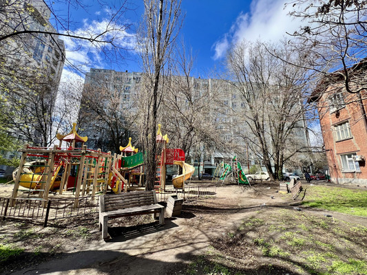 Продам двухкомнатную (2-комн.) квартиру, Сельмаш пр-кт, 92, Ростов-на-Дону г