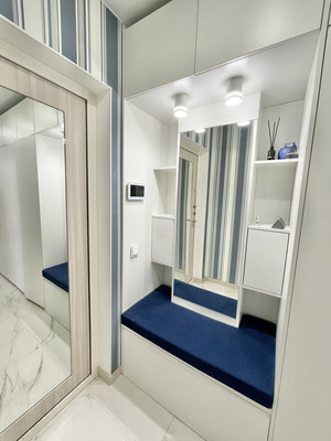 Продам двухкомнатную (2-комн.) квартиру, Королёва пр-кт, 68, Санкт-Петербург г