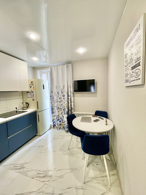 Продам двухкомнатную (2-комн.) квартиру, Королёва пр-кт, 68, Санкт-Петербург г