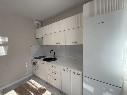 Продам однокомнатную (1-комн.) квартиру, Крутой (СПК Шарха тер.) пер, 40, Мраморное с