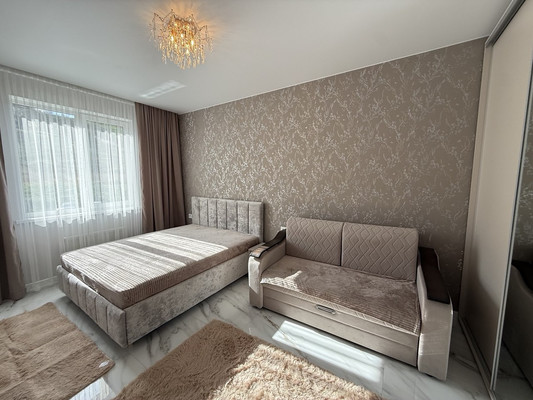 Продам однокомнатную (1-комн.) квартиру, Крутой (СПК Шарха тер.) пер, 40, Мраморное с