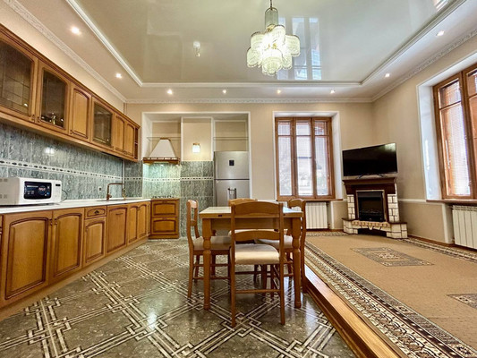 Сдам трехкомнатную (3-комн.) квартиру, Самокиша ул, 13, Симферополь г