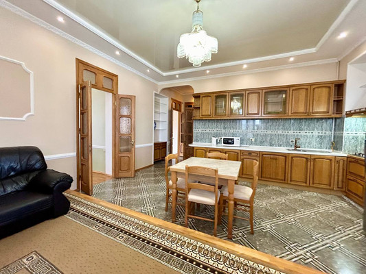 Сдам трехкомнатную (3-комн.) квартиру, Самокиша ул, 13, Симферополь г