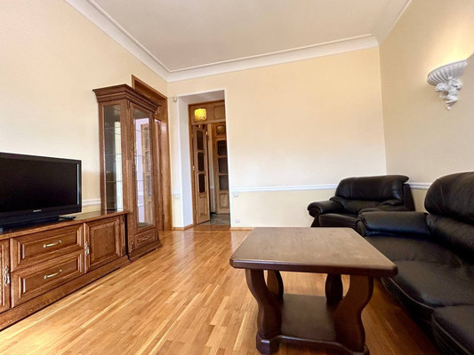 Сдам трехкомнатную (3-комн.) квартиру, Самокиша ул, 13, Симферополь г