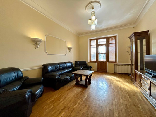 Сдам трехкомнатную (3-комн.) квартиру, Самокиша ул, 13, Симферополь г