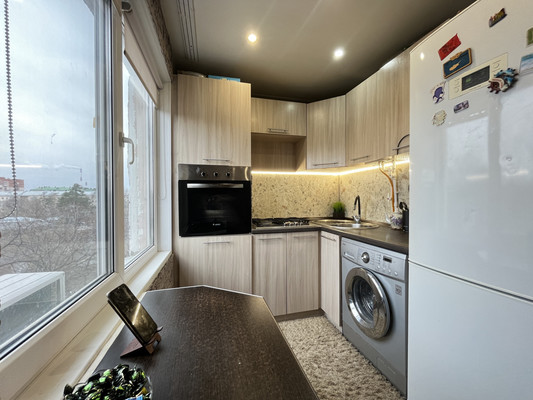 Продам двухкомнатную (2-комн.) квартиру, Восход ул, 13, Казань г