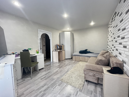 Продам двухкомнатную (2-комн.) квартиру, Восход ул, 13, Казань г