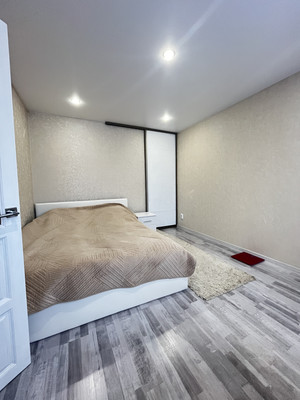 Продам двухкомнатную (2-комн.) квартиру, Восход ул, 13, Казань г