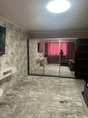 Продам однокомнатную (1-комн.) квартиру, им.Конституции ул, 32, Евпатория г