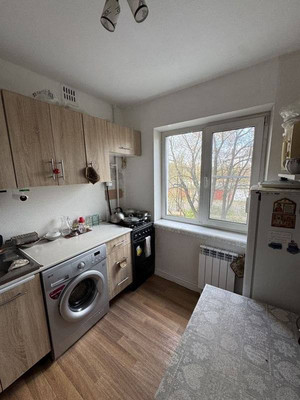 Продам трехкомнатную (3-комн.) квартиру, Нариманова ул, 72к2, Ростов-на-Дону г