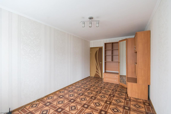 Продам двухкомнатную (2-комн.) квартиру, 2-я Краснодарская ул, 151к1, Ростов-на-Дону г