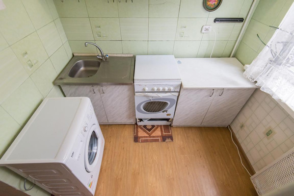 Продам двухкомнатную (2-комн.) квартиру, 2-я Краснодарская ул, 151к1, Ростов-на-Дону г