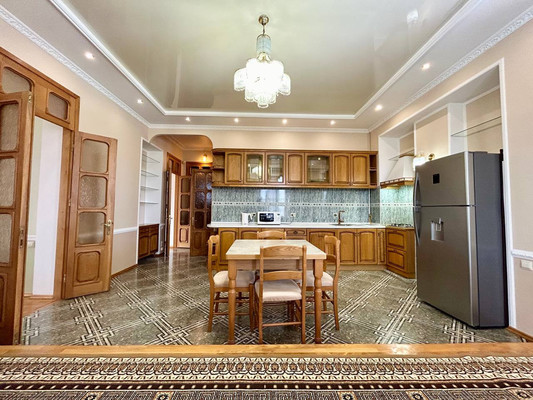 Сдам трехкомнатную (3-комн.) квартиру, Самокиша ул, 13, Симферополь г