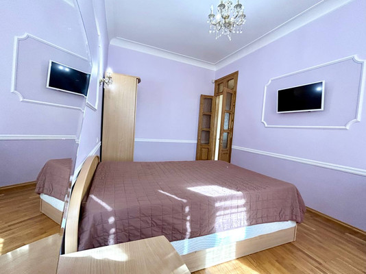 Сдам трехкомнатную (3-комн.) квартиру, Самокиша ул, 13, Симферополь г