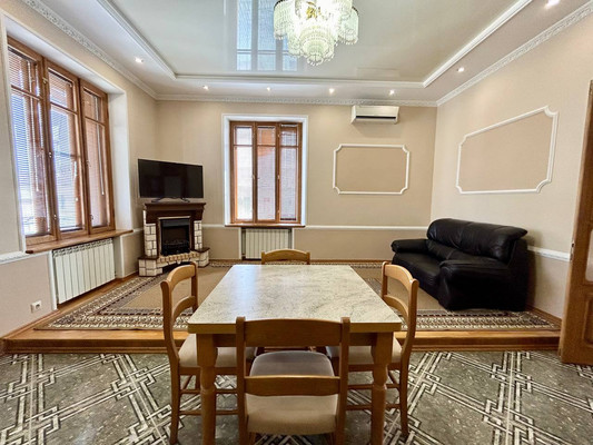 Сдам трехкомнатную (3-комн.) квартиру, Самокиша ул, 13, Симферополь г