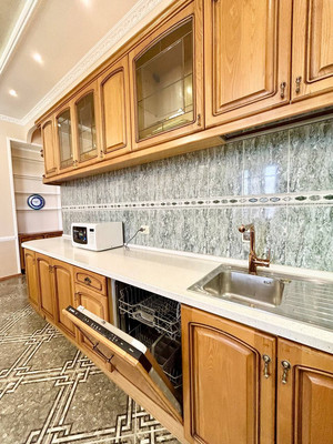 Сдам трехкомнатную (3-комн.) квартиру, Самокиша ул, 13, Симферополь г